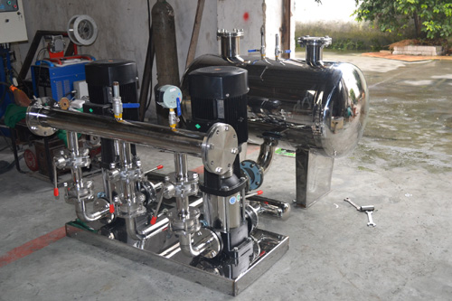 家里老是供水不足 小區(qū)需安裝無(wú)負(fù)壓供水設(shè)備